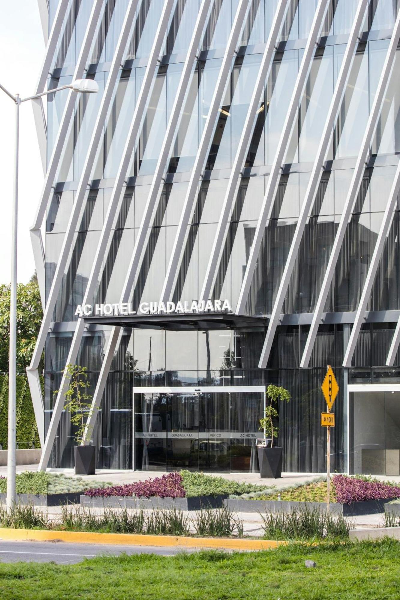 Ac Hotel By Marriott Guadalajara Mexico Exteriör bild