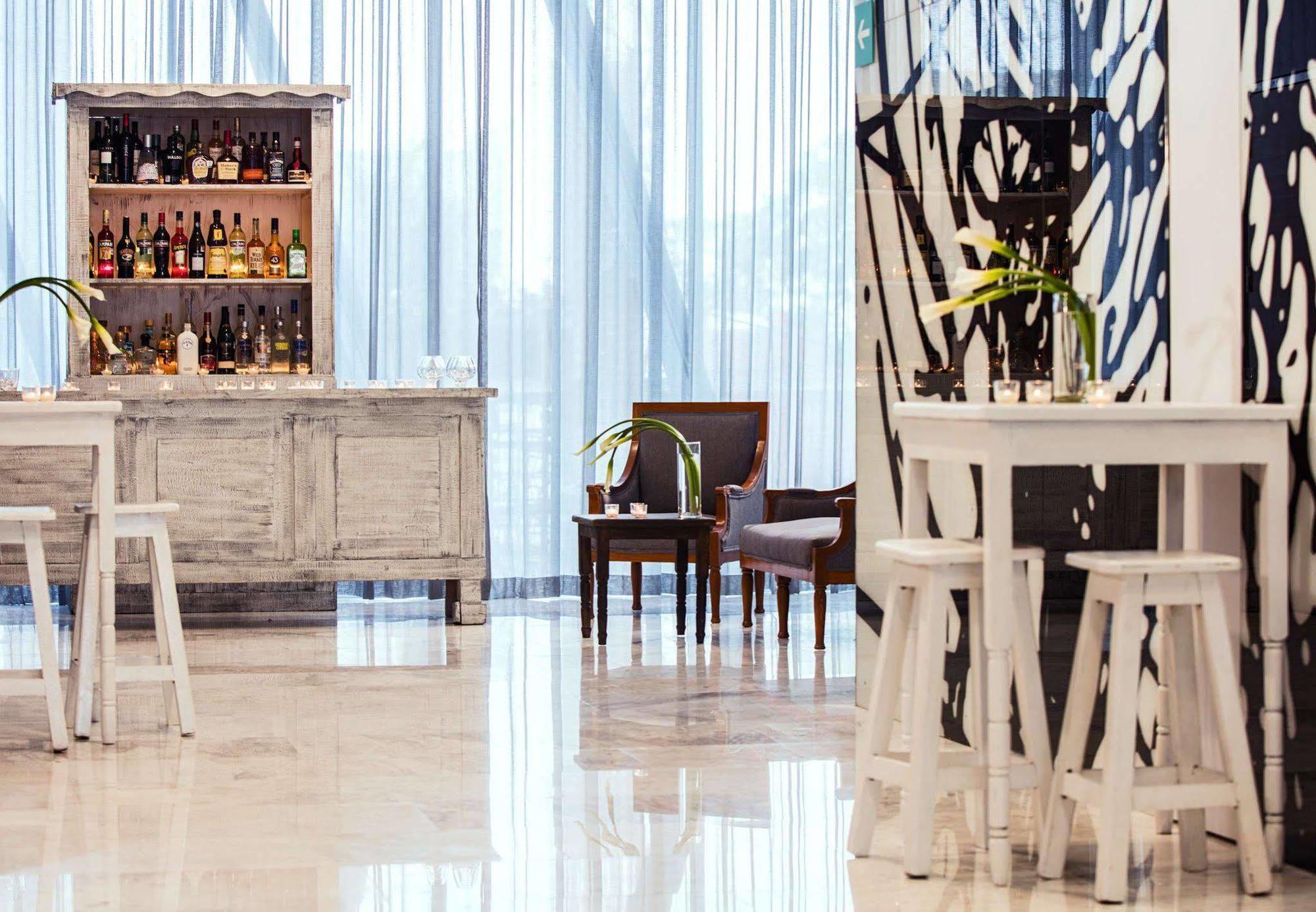 Ac Hotel By Marriott Guadalajara Mexico Exteriör bild